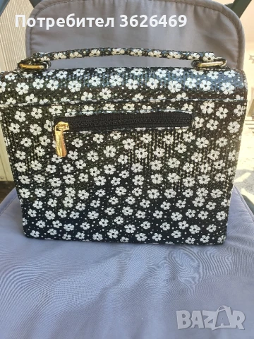 Дамска чанта , снимка 2 - Чанти - 50562555