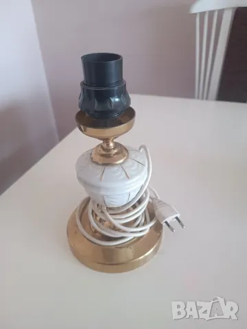 Порцеланова нощна лампа, снимка 3 - Настолни лампи - 50045345