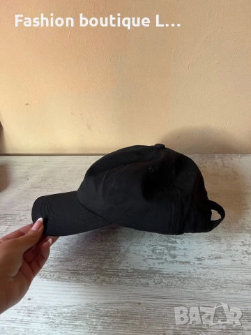 Черна дамска бейзболна шапка от текстил с регулираща се обиколка на главата 🖤, снимка 2 - Шапки - 52943931