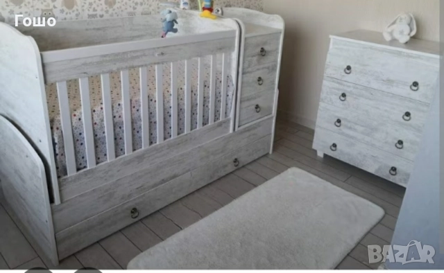 Нова дървена трансформираща се кошара дъб антик +подарък нов матрак и играчка 