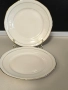 Чинии от фин порцелан и златни кантове -6броя, снимка 3