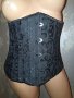 Нов черен корсет в готически стил с отворен бюст + подарък прашки- М, снимка 2