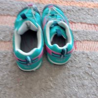 Детски спортни обувки KEEN 34 номер, снимка 5 - Бебешки обувки - 38261167