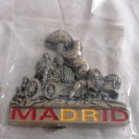 Нов метален магнит сувенир Мадрид, снимка 1 - Други - 44020652