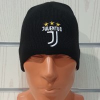Нова зимна шапка на футболния отбор Ювентус, снимка 1 - Шапки - 35437050