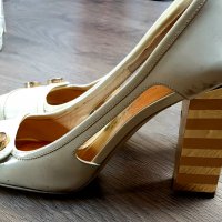 Дамски обувки със златен ток-Marc Jacobs, снимка 1 - Дамски елегантни обувки - 26518921
