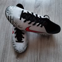 Бутонки Nike JR MERCURIAL VAPOR 12 CLUB FG н.38, снимка 4 - Футбол - 44130247