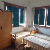 Продавам къща с парцел в гр. Съединение  !, снимка 8 - Къщи - 44034305