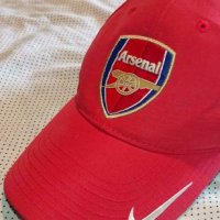 Оригинална шапка на Арсенал , снимка 1 - Фен артикули - 27874477