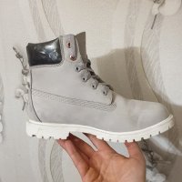 оригинални боти Timberland Paris limited edition номер 40 , снимка 8 - Дамски боти - 43204158