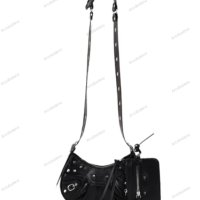 Плисирана дамска чанта за рамо и подмишници с нитове Heavy Industry, 11цвята , снимка 10 - Чанти - 41613052