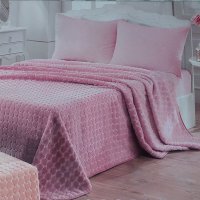 Релефно одеяло , снимка 2 - Олекотени завивки и одеяла - 33499529