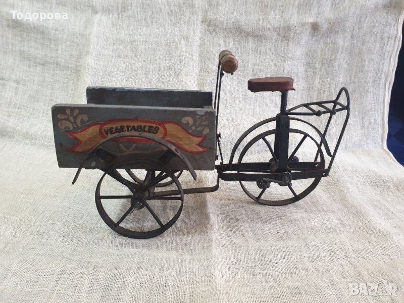 Старинна триколка, снимка 1