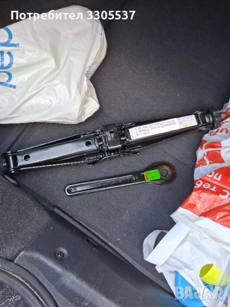 Оригинален крик за Mercedes Benz GLE, снимка 1