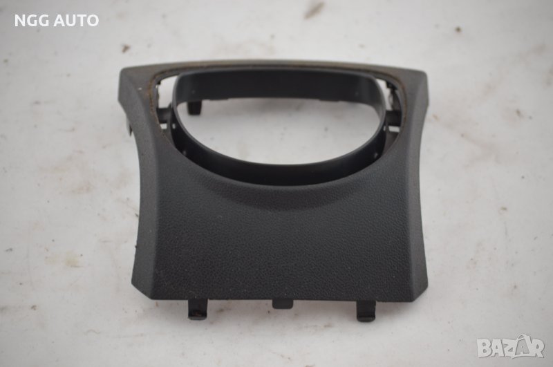 Интериорна пластмаса около скоростен лост за Рено Клио 3, снимка 1