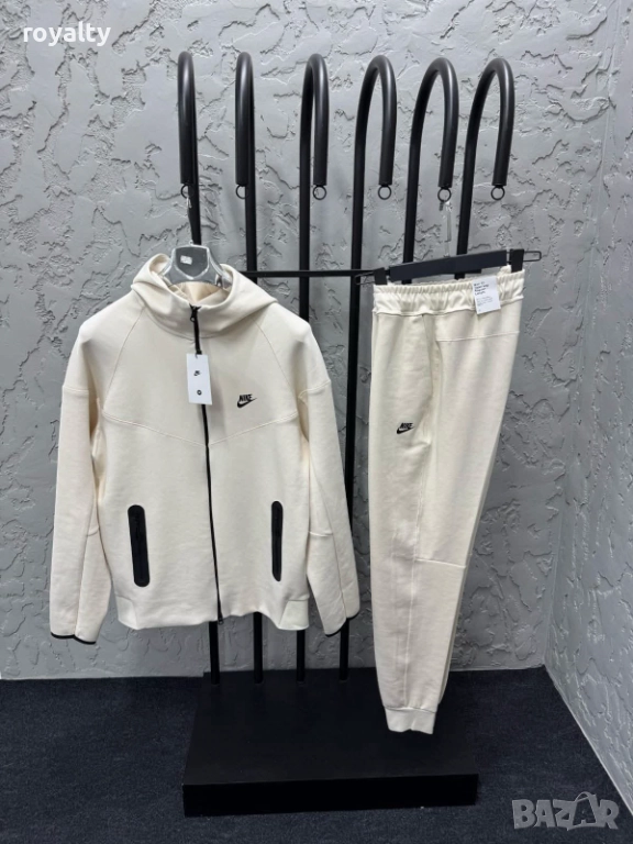 Nike Tech Бежов Мъжки Екип , снимка 1