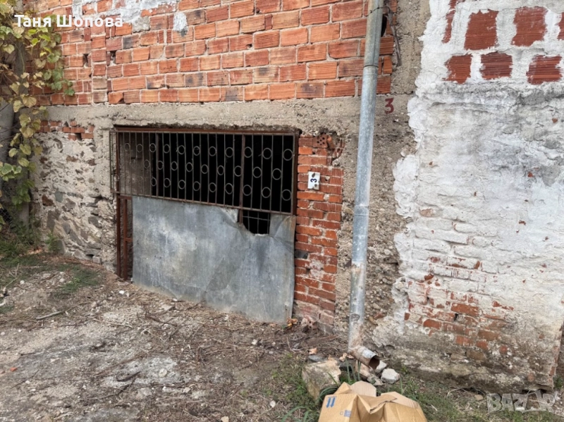 Двуетажна къща за продажба в град Петрич, снимка 1