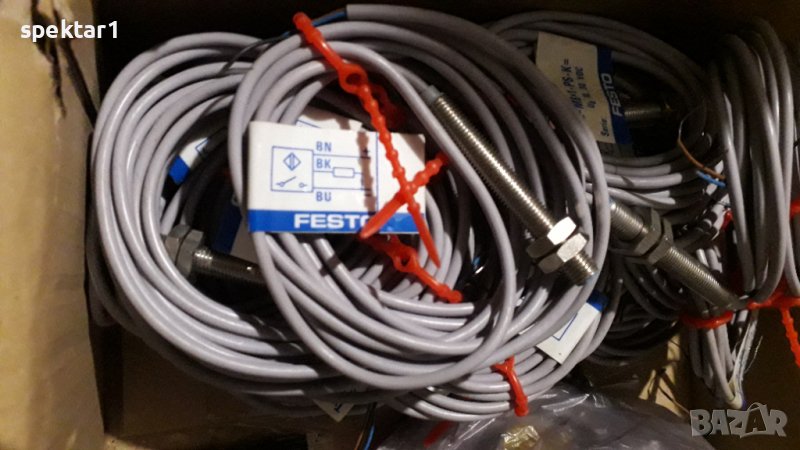 Индуктивен датчик ф8 фесто pnp, снимка 1