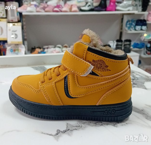 Зимни боти с пух цвят горчица, снимка 1