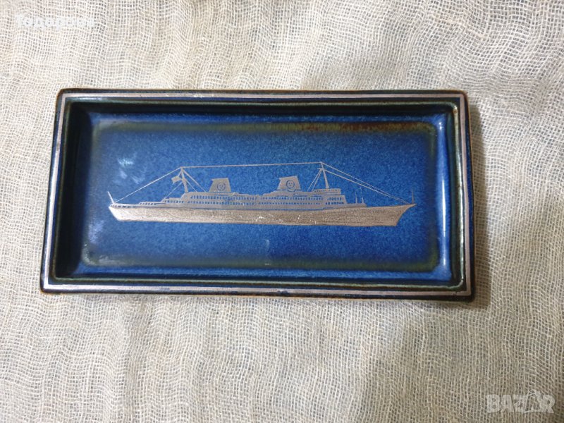 Порцеланов сувенирен поднос -specially designed for swedish american line, снимка 1