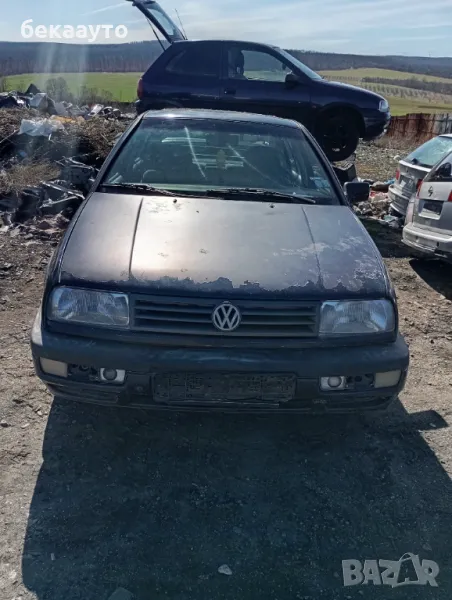 Фолксваген Венто на части , снимка 1