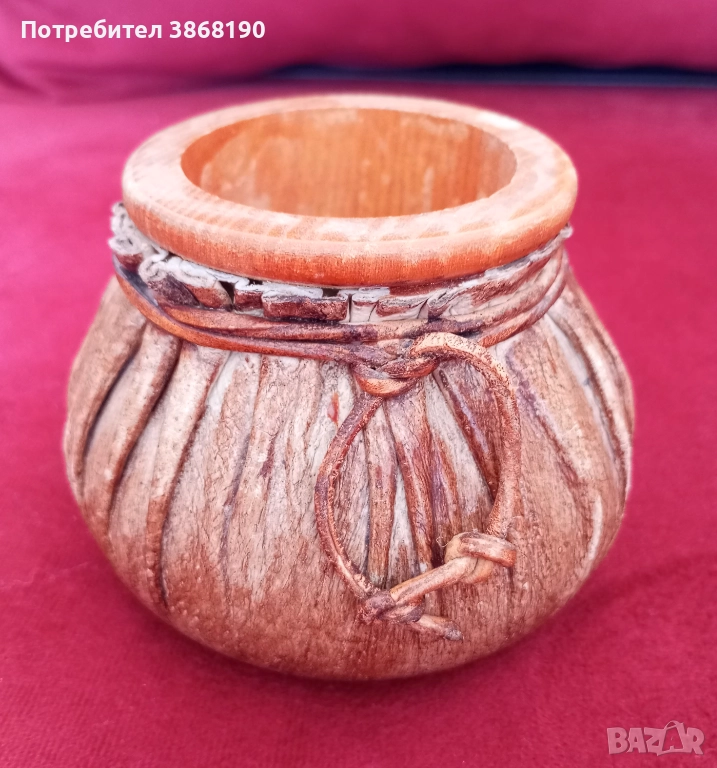 Винтидж Ръчно изработена чаша шейкър за зарове от кожа и дърво, снимка 1