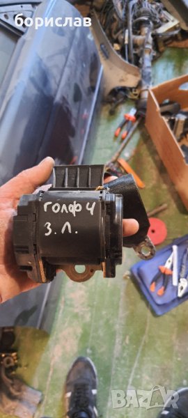 Заден ляв предпазен колан за голф 4 , снимка 1