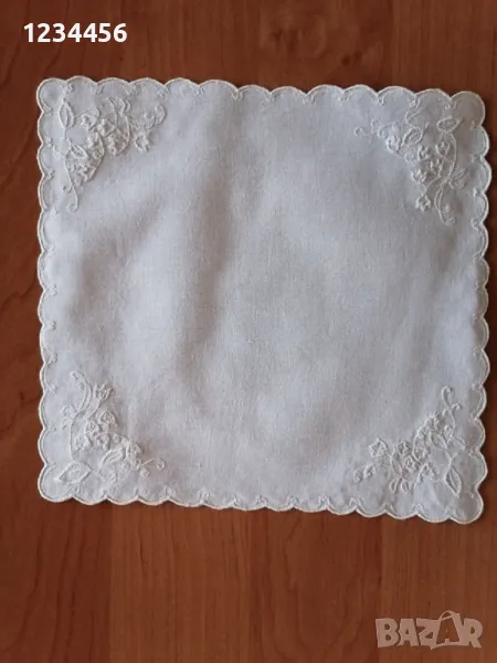 Нови ЛУКС платнени салфетки с бродерия 25/25 см., снимка 1