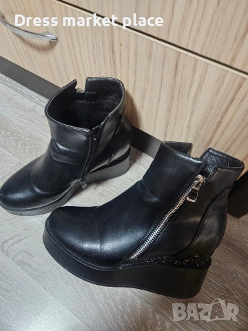 Дамски боти на платформа