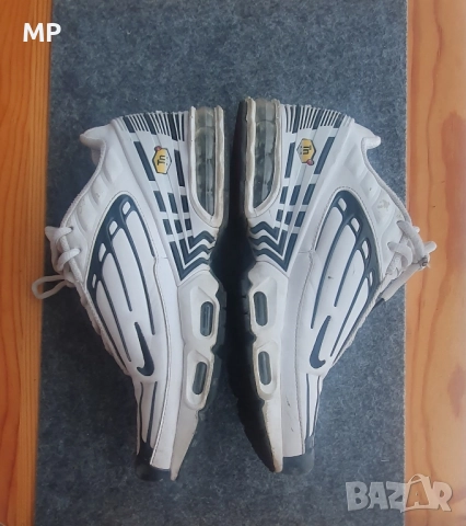 Nike Air Max Plus III, снимка 2 - Маратонки - 52096294
