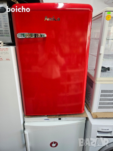Хладилник Amica ретро с вътрешна камера , снимка 3 - Хладилници - 44895891