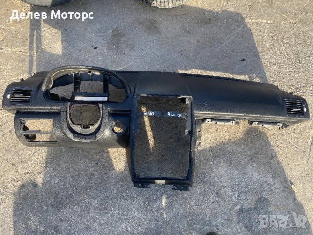 Арматурно табло с еърбег за Mercedes W169 A класа, снимка 2 - Части - 43009644