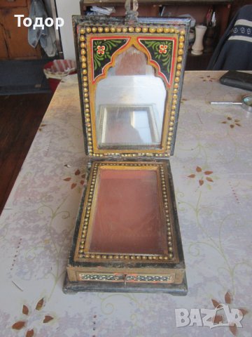 Старинно ковчеже кутия за бижута с огледало 19 век, снимка 8 - Колекции - 37992447