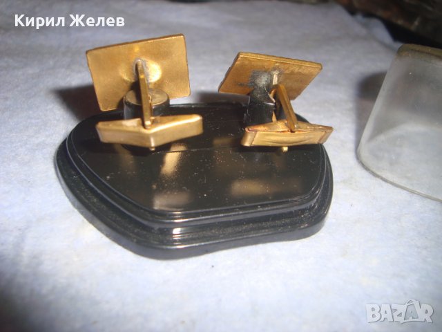 СТИЛНИ СТАРИ ПОЗЛАТЕНИ БУТОНЕЛИ - ТРАКИЙСКО ТВОРЧЕСТВО Пловдив КОПЧЕТА за РЪКАВЕЛИ с КУТИЙКА 24509, снимка 3 - Антикварни и старинни предмети - 37591713