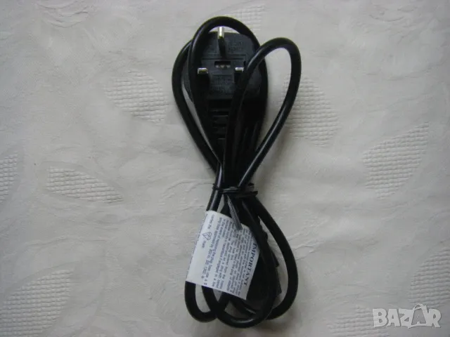 Качествен нов захранващ кабел с английски щепсел и вграден предпазител 5 Ампера