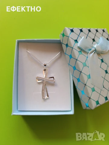 Чисто нов, сребърен синджир с кръст.В подаръчна кутия , снимка 2 - Колиета, медальони, синджири - 50952656