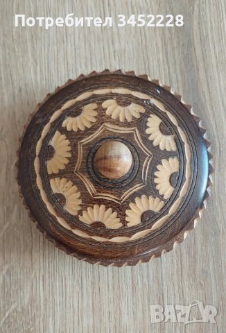 кутия дърворезба за колекционери , снимка 3 - Антикварни и старинни предмети - 48517511