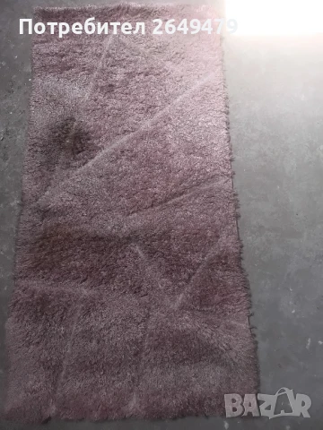 Продавам килим розов с ресни 145x75 см, снимка 2 - Килими - 51234745