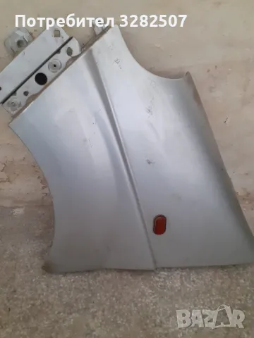 Преден калник за Renault Trafic 2 01-06г., снимка 2 - Части - 48427575