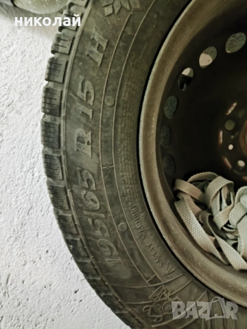 Продавам джанти 15 с зимни гуми , снимка 3 - Гуми и джанти - 51480106