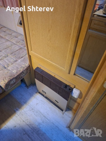 Продавам каравана с изграден навес , снимка 6 - Каравани и кемпери - 53582195