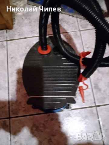 Продавам помпа за надуваеми дюшеци.