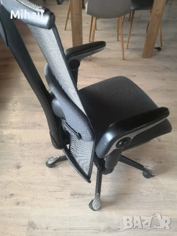 Офис стол HAG H09 9220 , снимка 7 - Столове - 51145748