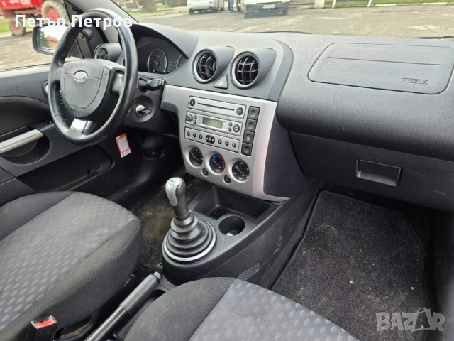 Ford Fiesta V 1.3i 68hp Clima-Holand -TIPTOP!, снимка 12 - Автомобили и джипове - 53433869