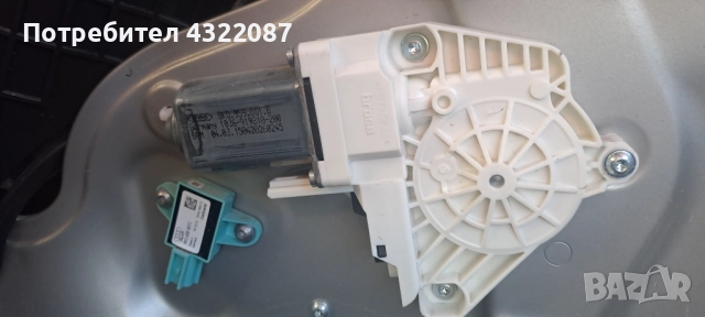 Моторче / Механизъм стъклоповдигач Audi Q5 2.0 TFSI 220к.с 2014г., снимка 4 - Части - 51884595