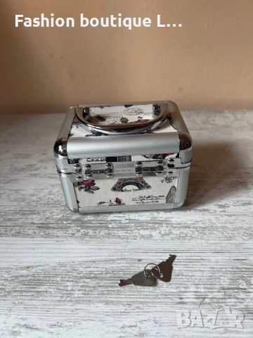 Кутия за бижута с ключалка и 2 ключа с разгъващ се стъпаловиден механизъм и огледало ❤️ , снимка 5 - Други - 52352495