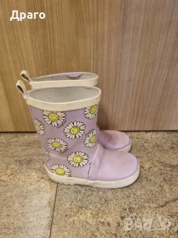 Детски ботушки Reserved р-р 26 със сменящи се цветове, снимка 4 - Детски боти и ботуши - 48916867