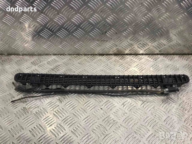 Решетка преден капак BMW,E46,320D,136кс.,2000г.(седан)