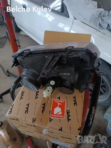 Ляв фар за Дачия Дъстър, снимка 2 - Части - 49768443