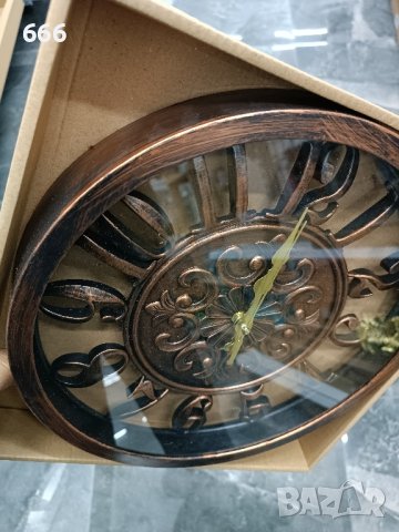 часовник , снимка 3 - Стенни часовници - 43413179